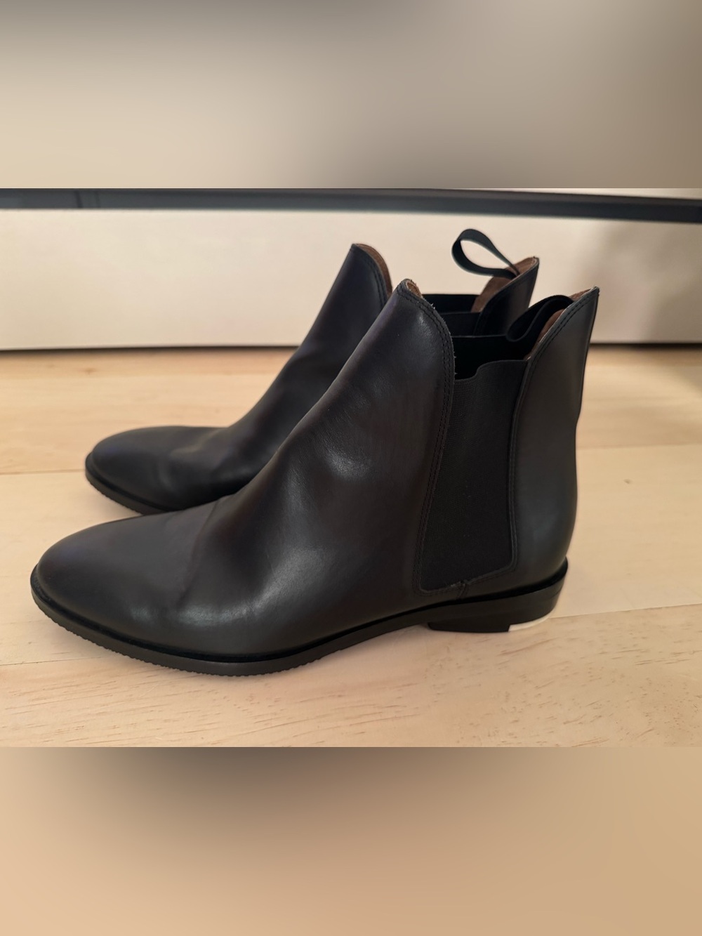 Everlane Leather Ankle Boot made in Italy